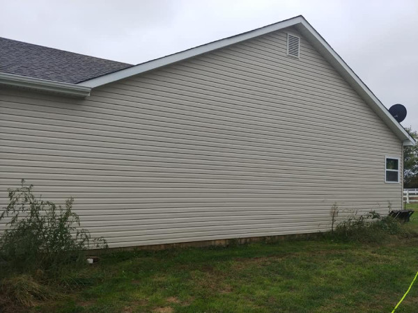 Affordable house washing services in Meridian, Idaho providing professional exterior cleaning to remove dirt, algae, and grime from siding for a fresh look.